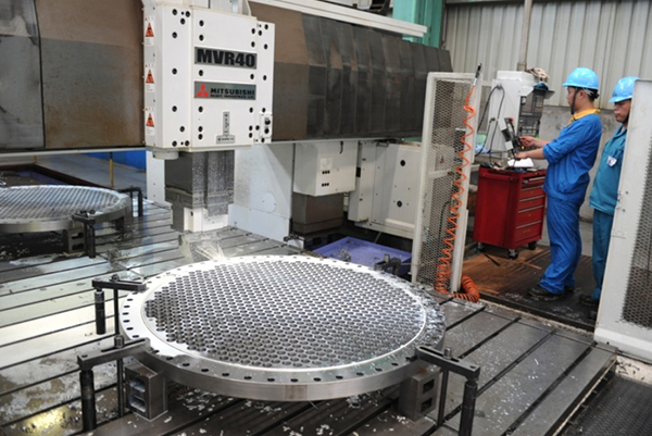 How do we manufacture tube plates?